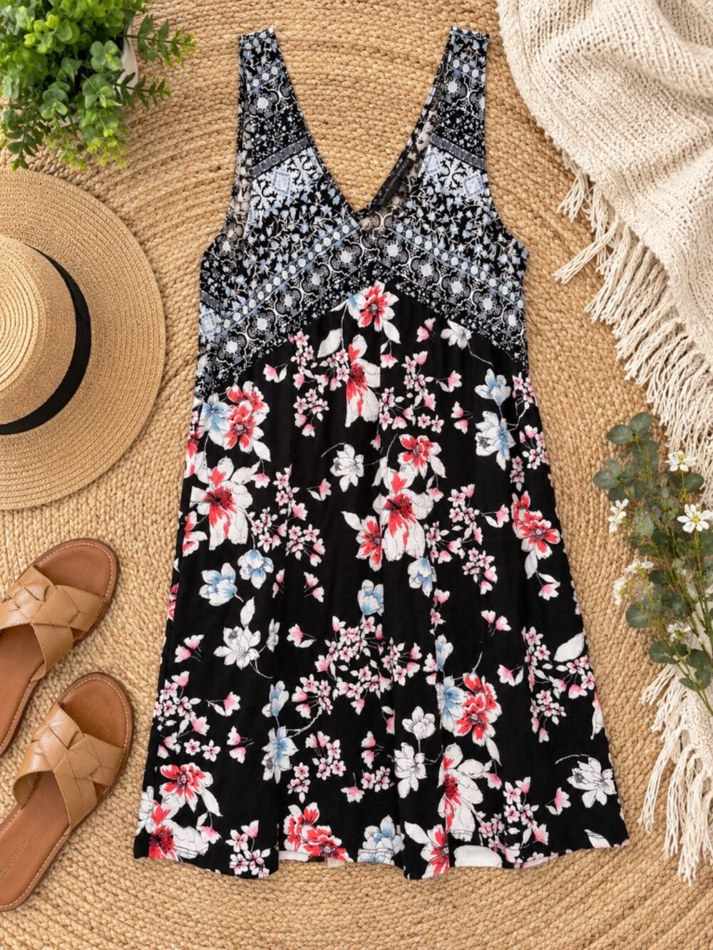 Three Pink Hearts Medium Black Floral Paisley Sleeveless A-Line Dress